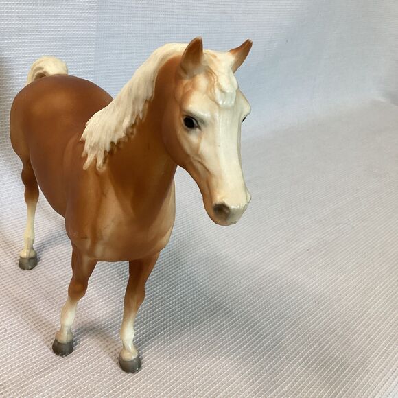 Vintage Breyer Traditional Series Palomino Family Arabian Mare Hope #5 60s 70s - Picture 8 of 9